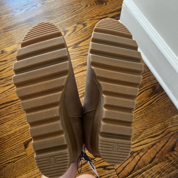 Universal Thread brown booties - Picture 6 of 7